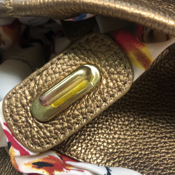 Carlos Falchi CHI Gold Leather Bag - Picture 13 of 13